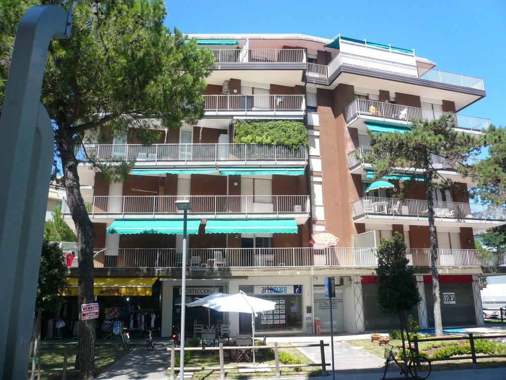 Residence Oceanico Линяно Сабиадоро Екстериор снимка